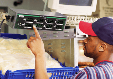 03-KB_2x4-Tracker-Timer_skinned_Lifestyle_v2-2-2-1-1